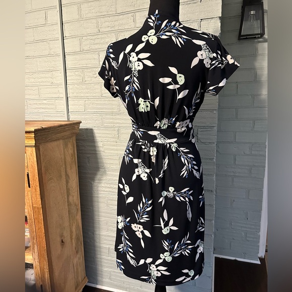 Ann Taylor Factory Wrap Dress Petite size 6 - Picture 2 of 5